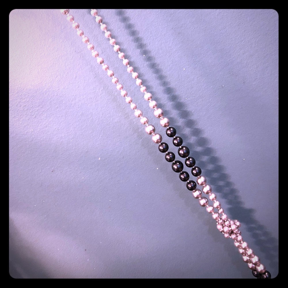 Long grey/white pearl knotted necklace